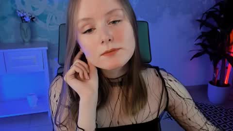 Vivien online show from 11, 2, 2025