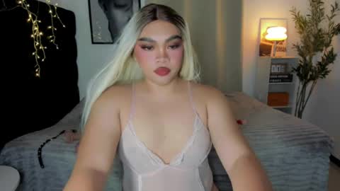 vivienne_monroe online show from 24, 7, 2026