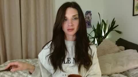 Lillian Rose online show from 9, 11, 2025