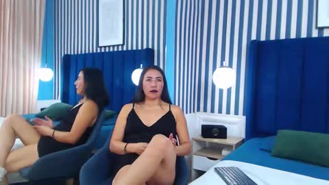 Snapshot of viviennerosette chatting on 17, 12, 2025 Vivian online show from 17, 12, 2025