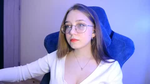 Snapshot of vivivivikkie chatting on 1, 2, 2026 vivivivikkie online show from 1, 2, 2026