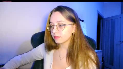 vivivivikkie online show from 6, 3, 2026