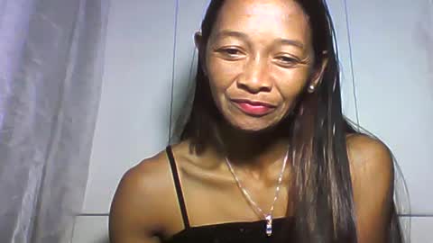 Snapshot of vixen_lina chatting on 8, 7, 2026 vixen_lina online show from 8, 7, 2026