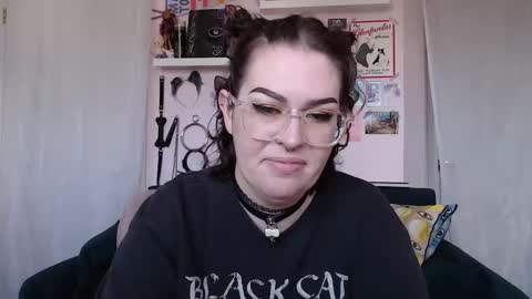 Snapshot of vixinvvitch chatting on 20, 9, 2025 VIXIN online show from 20, 9, 2025