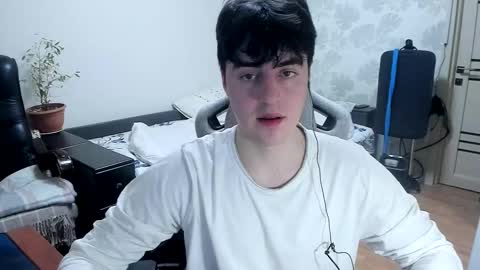 Snapshot of vlad1605 chatting on 20, 12, 2025 Martin online show from 20, 12, 2025