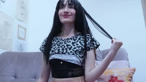 LOLA online show from 18, 10, 2025