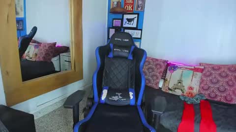 Snapshot of vladhellsing4 chatting on 25, 12, 2024 Vlad online show from 25, 12, 2024