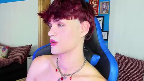 Snapshot of vladhellsing4 chatting on 7, 1, 2025 Vlad online show from 7, 1, 2025