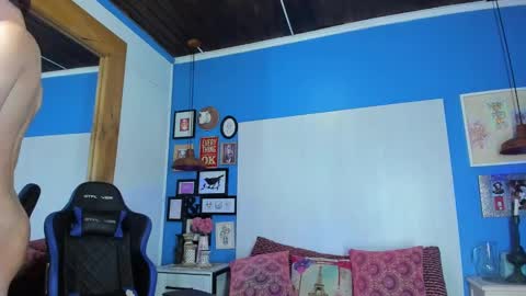 Snapshot of vladhellsing4 chatting on 9, 1, 2025 Vlad online show from 9, 1, 2025