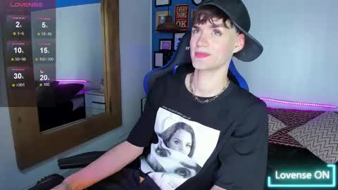 Snapshot of vladhellsing4 chatting on 10, 3, 2025 Vlad online show from 10, 3, 2025