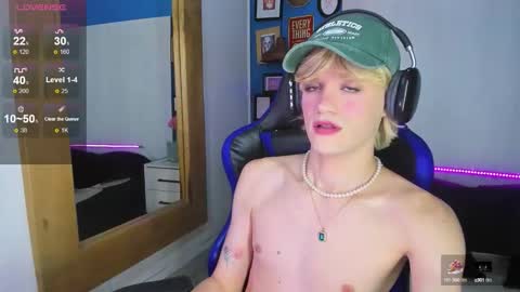 Snapshot of vladhellsing4 chatting on 17, 9, 2025 Vlad online show from 17, 9, 2025