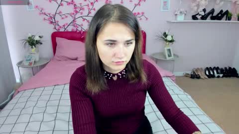 Snapshot of vladlensquare chatting on 6, 10, 2025 Vladlena online show from 6, 10, 2025