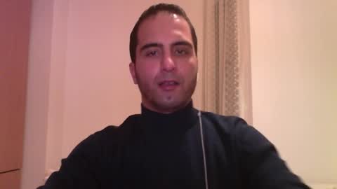 Snapshot of volve5 chatting on 5, 1, 2025 volve5 online show from 5, 1, 2025