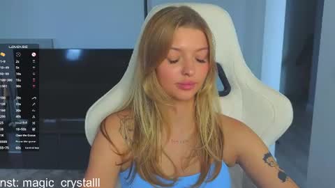 Snapshot of vopooo chatting on 20, 7, 2026 Aliceinst magic crystalll online show from 20, 7, 2026