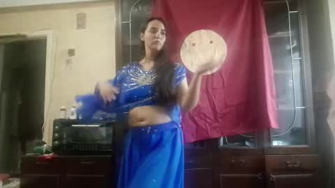 Snapshot of voulezvous_angel chatting on 31, 10, 2025 voulezvous_angel online show from 31, 10, 2025