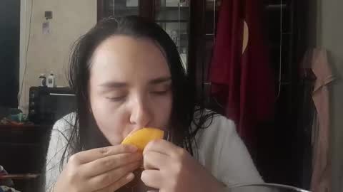 Snapshot of voulezvous_angel chatting on 6, 11, 2025 voulezvous_angel online show from 6, 11, 2025