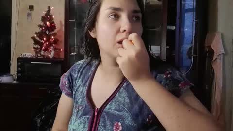 Snapshot of voulezvous_angel chatting on 18, 12, 2025 voulezvous_angel online show from 18, 12, 2025