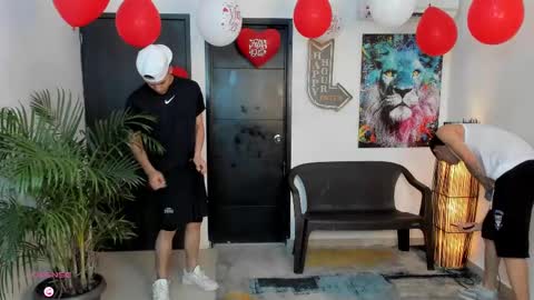 voyeurism_guys online show from 21, 9, 2025