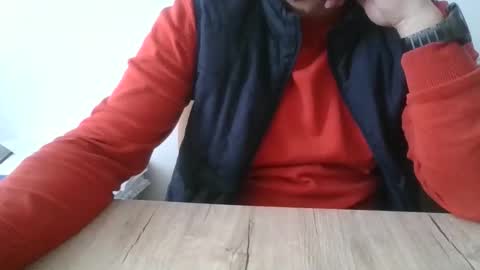 vreausatefuck online show from 12, 3, 2026