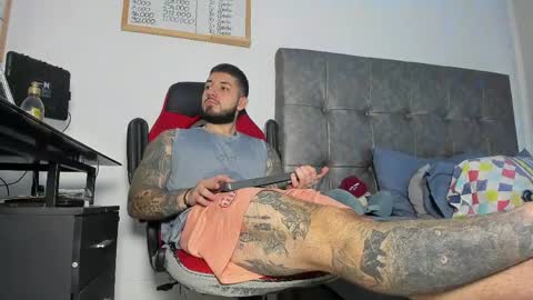 vyxen_ online show from 25, 3, 2026