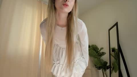 Snapshot of w1xll chatting on 9, 9, 2025 Nana online show from 9, 9, 2025