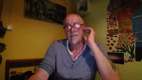 waffel1 online show from 25, 10, 2025
