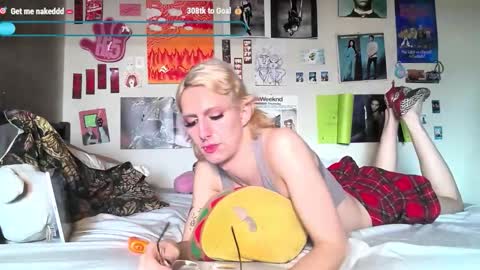 Snapshot of wahbaby chatting on 11, 3, 2026 marz online show from 11, 3, 2026