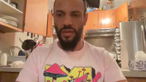 Snapshot of wahgwan chatting on 10, 4, 2026 wahgwan online show from 10, 4, 2026