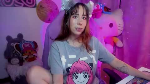 Snapshot of waifu_aika chatting on 26, 10, 2025 AIKA online show from 26, 10, 2025