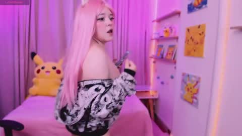 Snapshot of waifumochi_chan chatting on 19, 4, 2026 online show from 19, 4, 2026