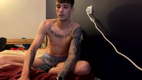 wajlyhaze2 online show from 14, 6, 2026