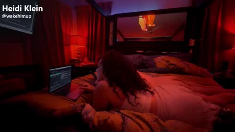 Snapshot of wakehimup chatting on 5, 11, 2025 wakehimup online show from 5, 11, 2025