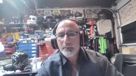 Snapshot of wakesblowinclouds chatting on 5, 11, 2025 wakesblowinclouds online show from 5, 11, 2025