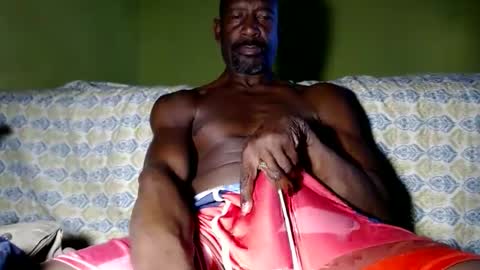 Snapshot of waleswusup chatting on 8, 1, 2025 Champion Lover online show from 8, 1, 2025