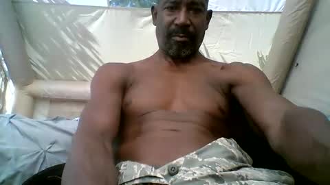 Snapshot of waleswusup chatting on 6, 10, 2025 Champion Lover online show from 6, 10, 2025