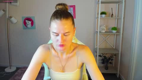 Snapshot of wanda_gomez chatting on 15, 9, 2025 Wanda online show from 15, 9, 2025