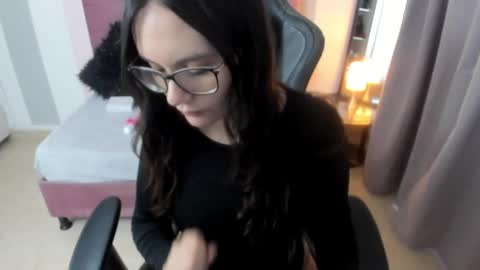 Alexandra online show from 20, 10, 2025