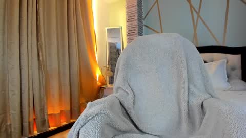 Snapshot of wanda_walton chatting on 8, 1, 2025 Wanda online show from 8, 1, 2025