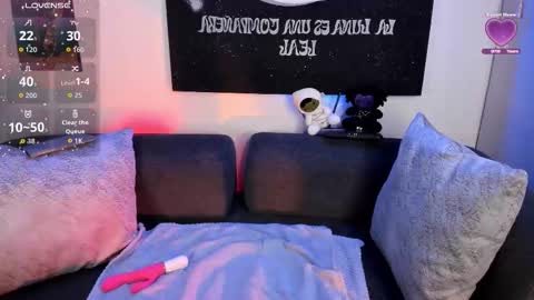 Snapshot of wandaowenss chatting on 2, 12, 2025 online show from 2, 12, 2025