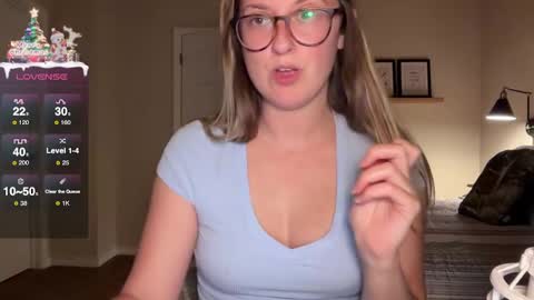 Snapshot of wanderlustjade chatting on 16, 12, 2024 Jade Adonis online show from 16, 12, 2024