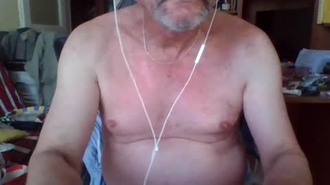 Snapshot of wanky357 chatting on 21, 6, 2026 Tibo Love online show from 21, 6, 2026