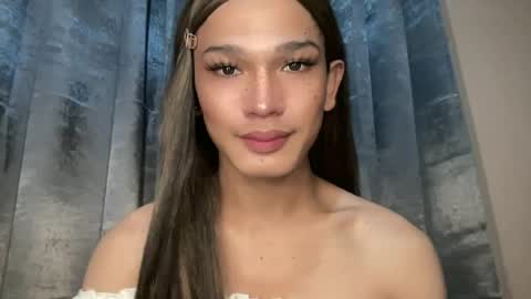 Snapshot of wanna_bewithyouxxx chatting on 25, 6, 2026 LIZA online show from 25, 6, 2026
