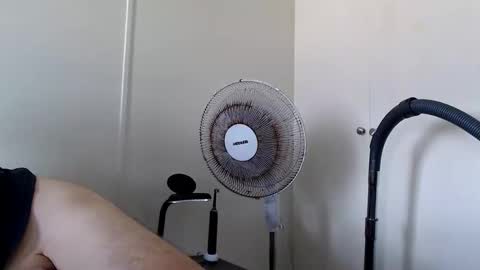 Snapshot of wantsum2night chatting on 5, 1, 2025 wants online show from 5, 1, 2025