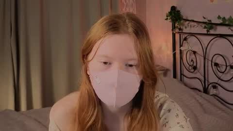 Snapshot of warm_whispers chatting on 11, 1, 2026 lira and flo online show from 11, 1, 2026