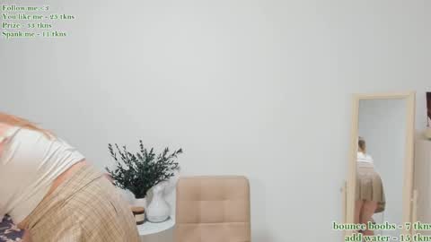 Snapshot of watermelon_sugar_ chatting on 4, 3, 2025 Tess Pls support me with Can we reach 155 my favorite number online show from 4, 3, 2025