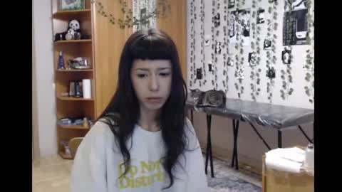 Snapshot of wavy_nights chatting on 13, 11, 2025 Mina online show from 13, 11, 2025