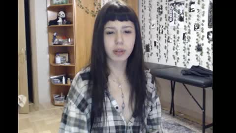 Snapshot of wavy_nights chatting on 2, 12, 2025 Mina online show from 2, 12, 2025