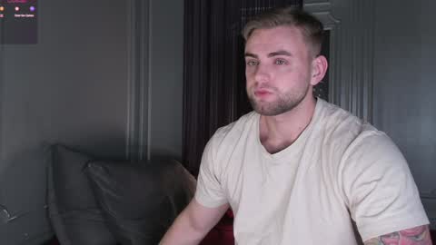 Snapshot of waynemiller_ chatting on 15, 12, 2024 Wayne online show from 15, 12, 2024