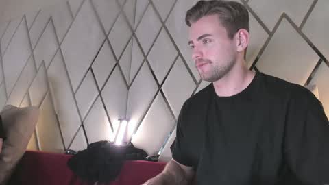 Snapshot of waynemiller_ chatting on 27, 2, 2025 Wayne online show from 27, 2, 2025