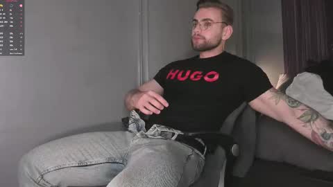 Snapshot of waynemiller_ chatting on 27, 9, 2025 Wayne online show from 27, 9, 2025